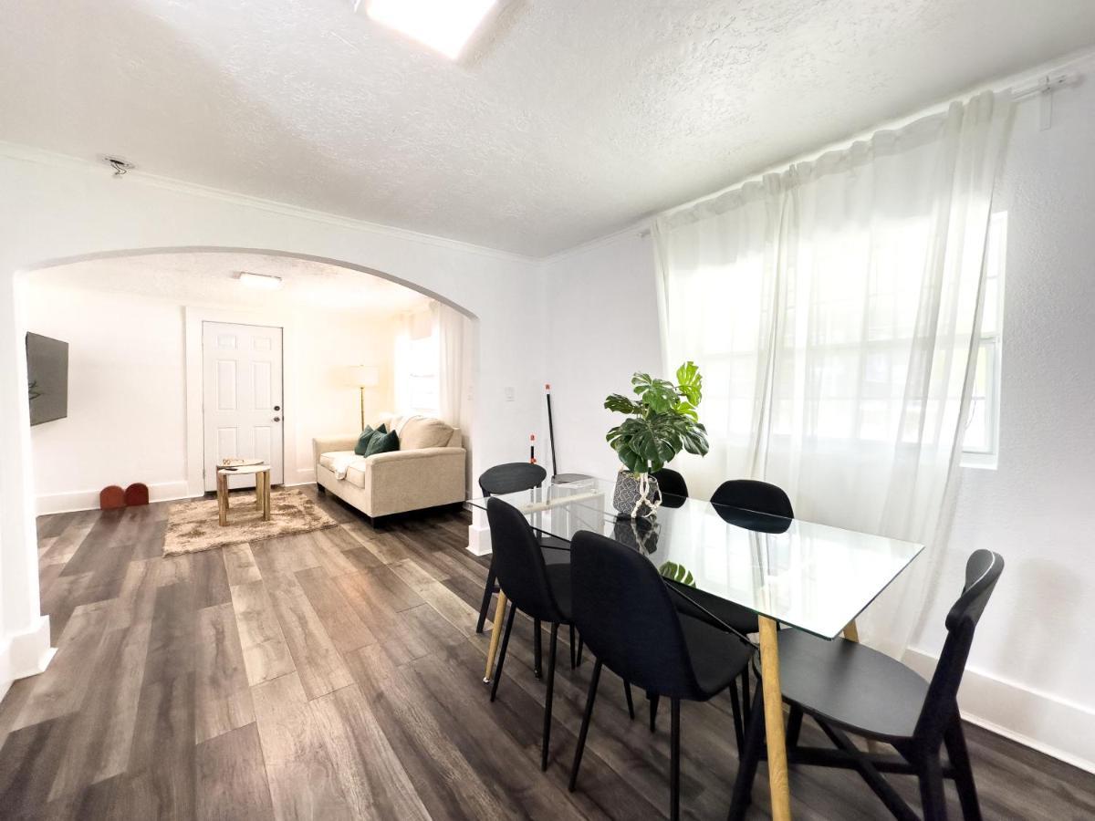 Villa 2B1B Stylish Little House W Shared Pool 511 à Clearwater Extérieur photo