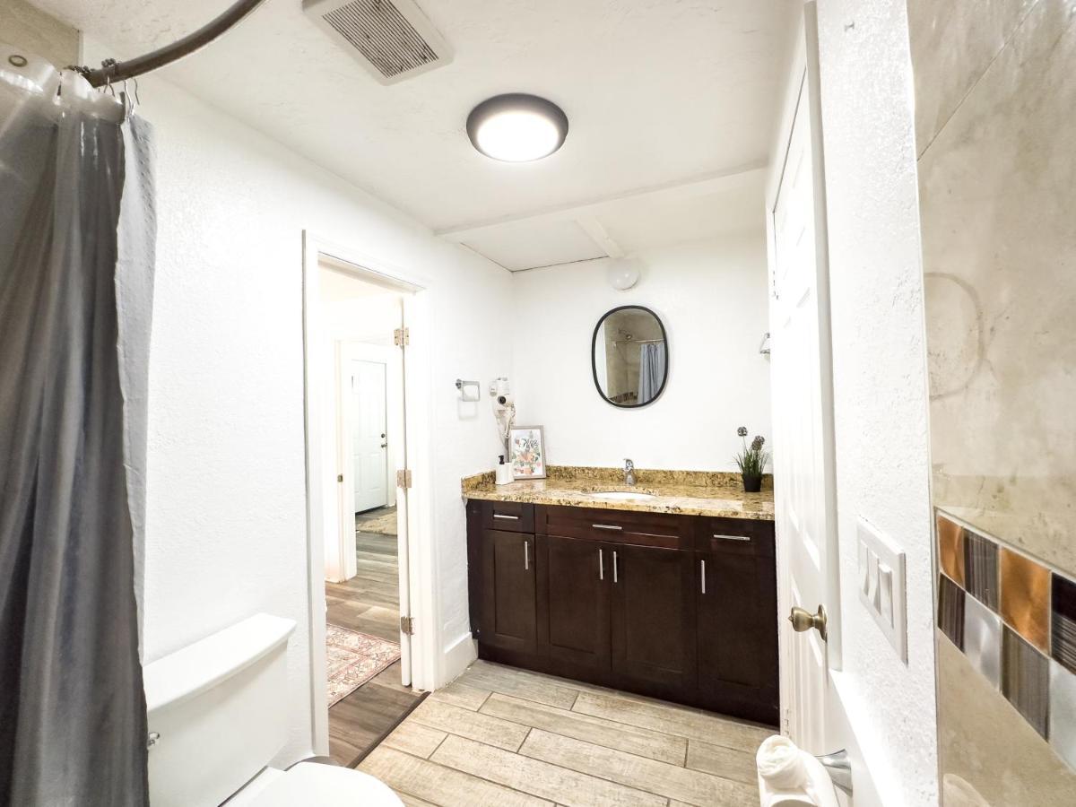 Villa 2B1B Stylish Little House W Shared Pool 511 à Clearwater Extérieur photo