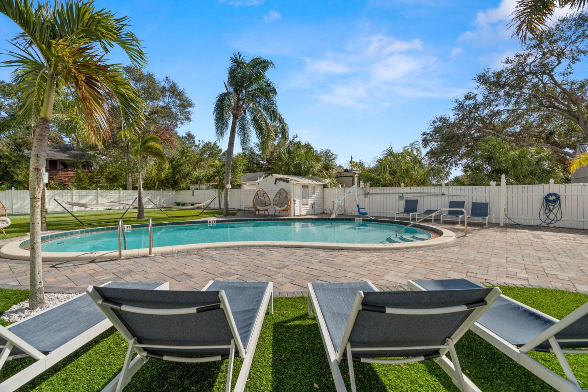 Villa 2B1B Stylish Little House W Shared Pool 511 à Clearwater Extérieur photo